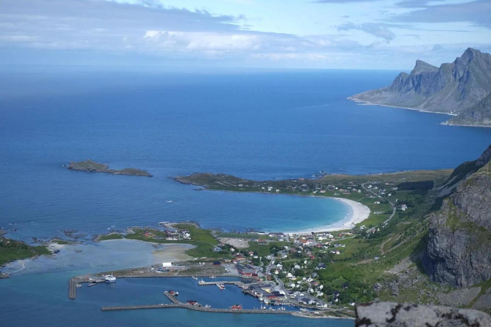 Minkfarmen, Spacious Seaside Cabin With Scenic View Ramberg Exterior foto