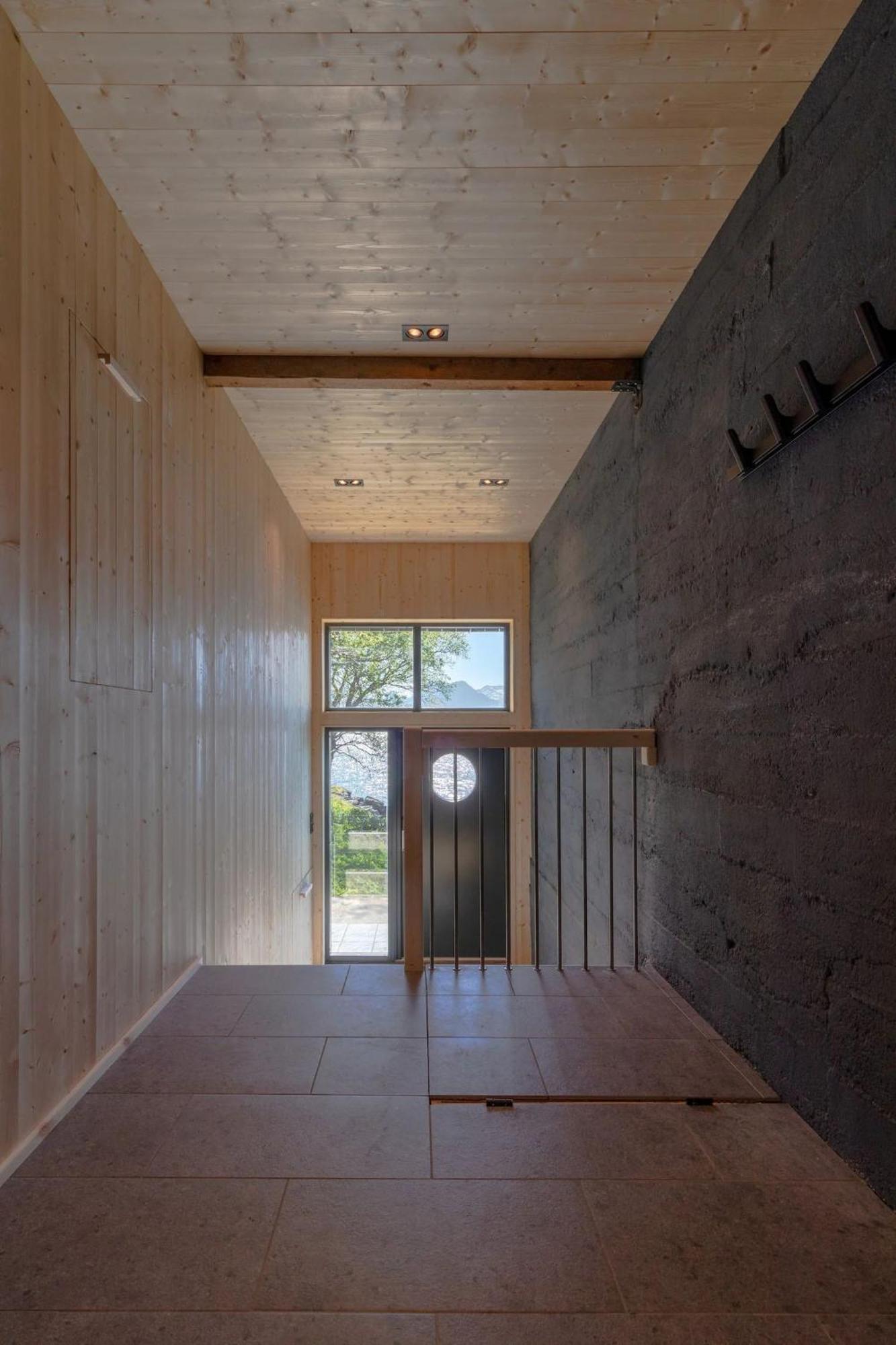 Minkfarmen, Spacious Seaside Cabin With Scenic View Ramberg Exterior foto